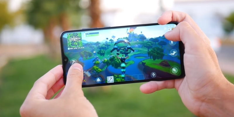 Der Google Play Store heißt Epic Fortnite willkommen